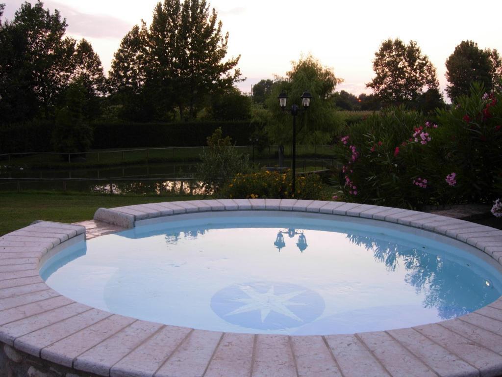 B&B Borgo Tre Case Cavriana Exteriör bild