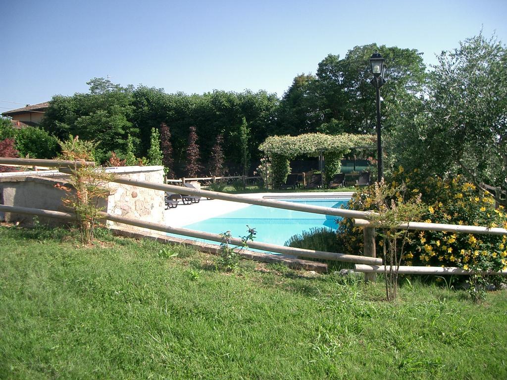 B&B Borgo Tre Case Cavriana Exteriör bild