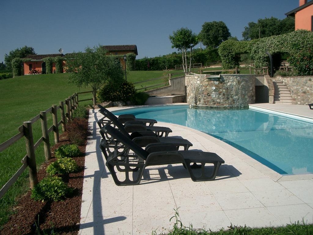 B&B Borgo Tre Case Cavriana Exteriör bild