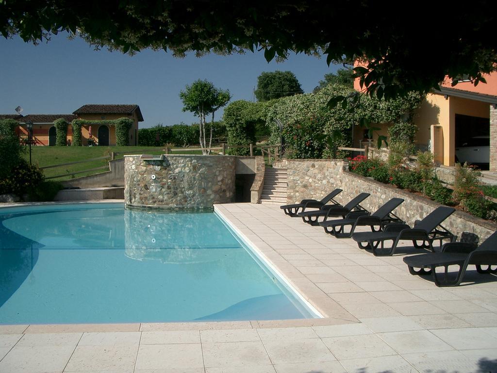 B&B Borgo Tre Case Cavriana Exteriör bild