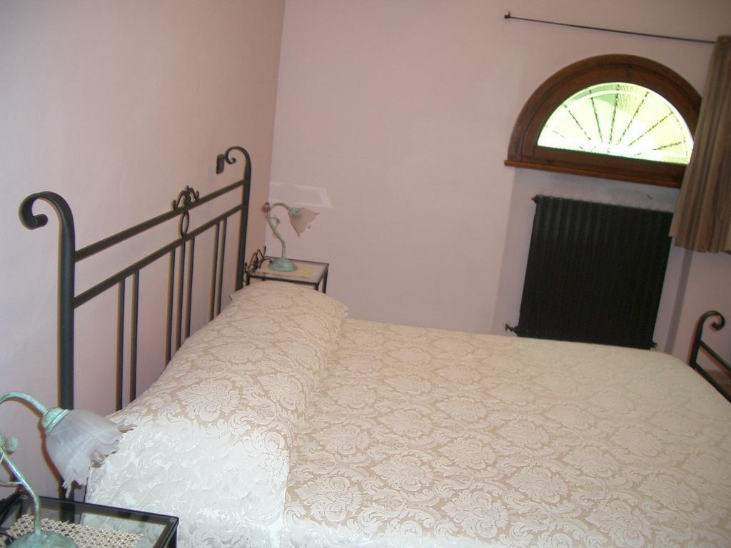 B&B Borgo Tre Case Cavriana Exteriör bild
